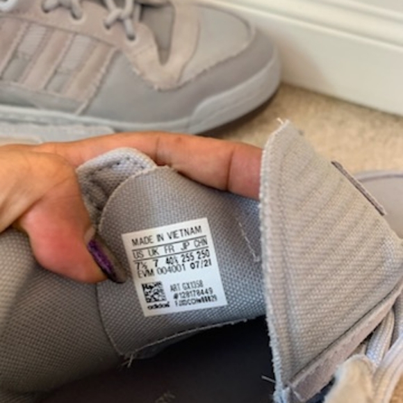 IVY PARK adidas light purple with suede trim and dust bag size - Picture 6 of 9